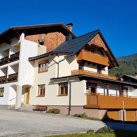 Alpenblick Apartment *
